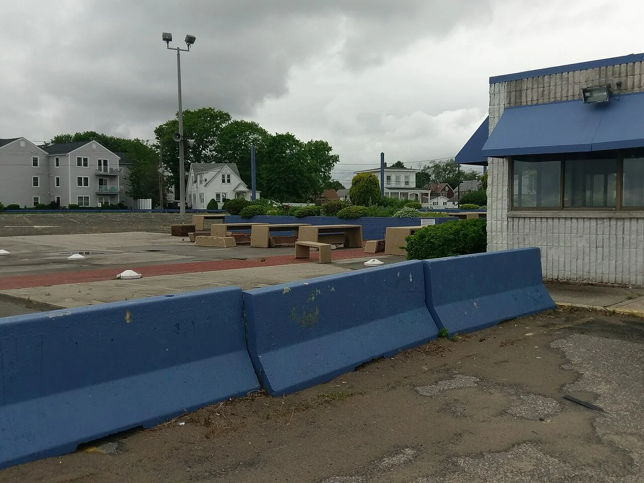 Restaurant corner and parking area, 2017