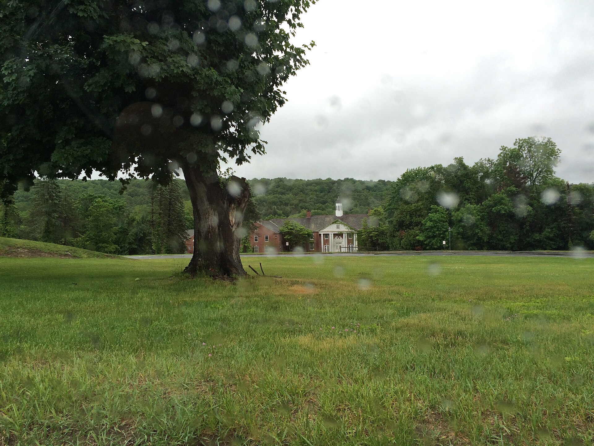 Southbury Training School campus · Johnny Hirschauer / CC BY-SA 3.0