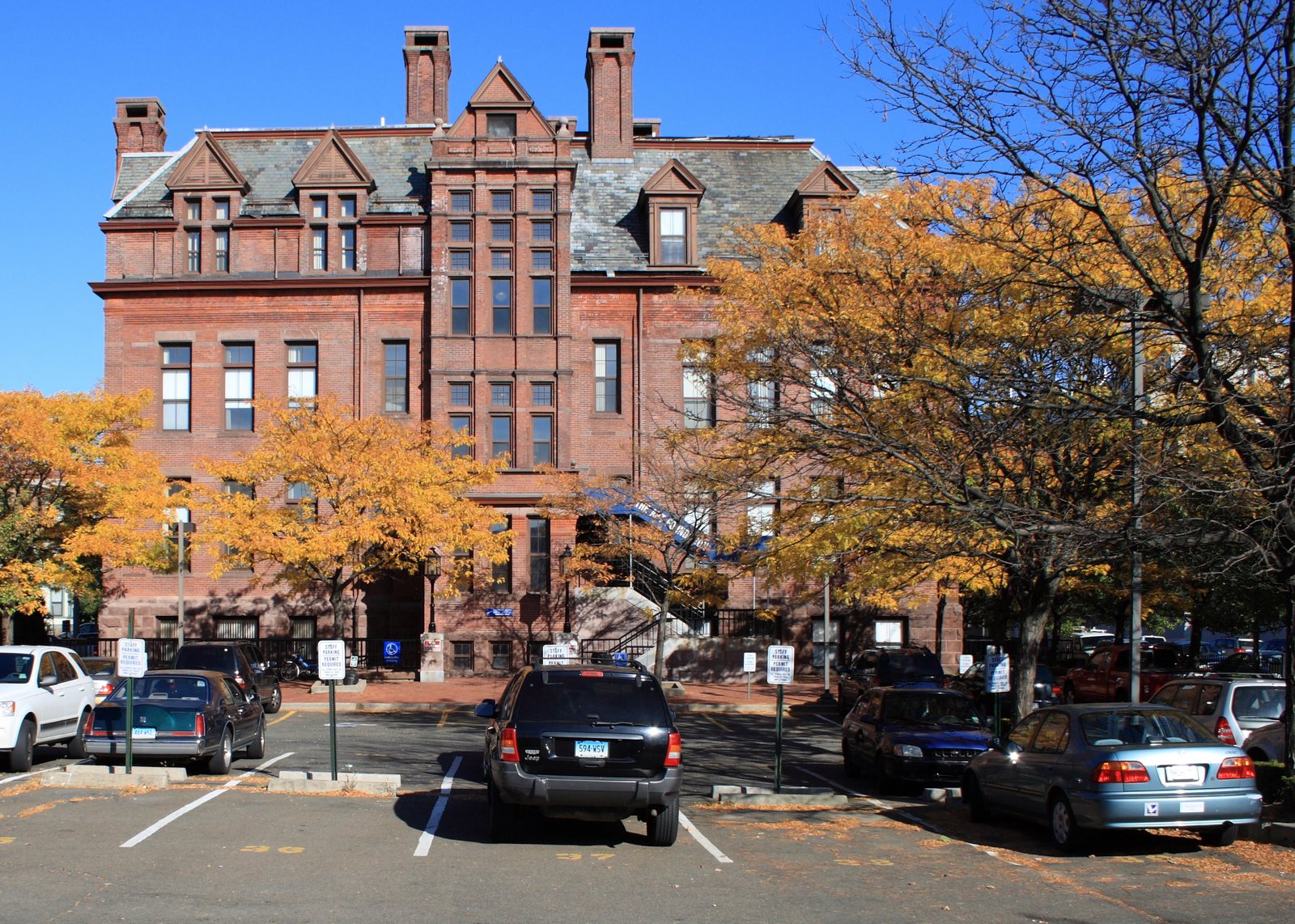 Welch’s Congress Avenue facade in autumn · October 20, 2008