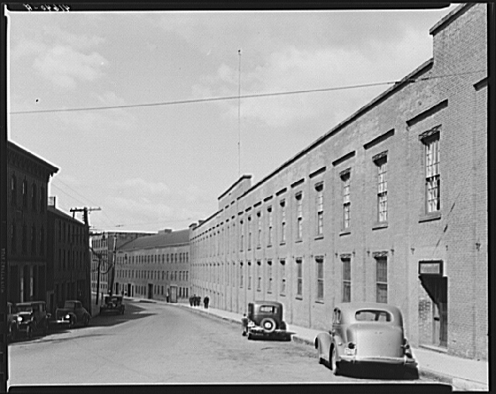 Thompsonville carpet mill, second view, 1940