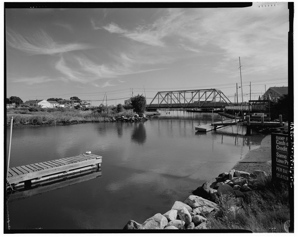 View looking southeast; original Boston Post Road stone bridge abutment at center - Singing Bridge, U.S. Route 1,…