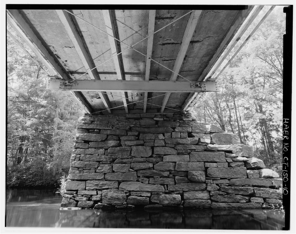 View west, detail of center pier