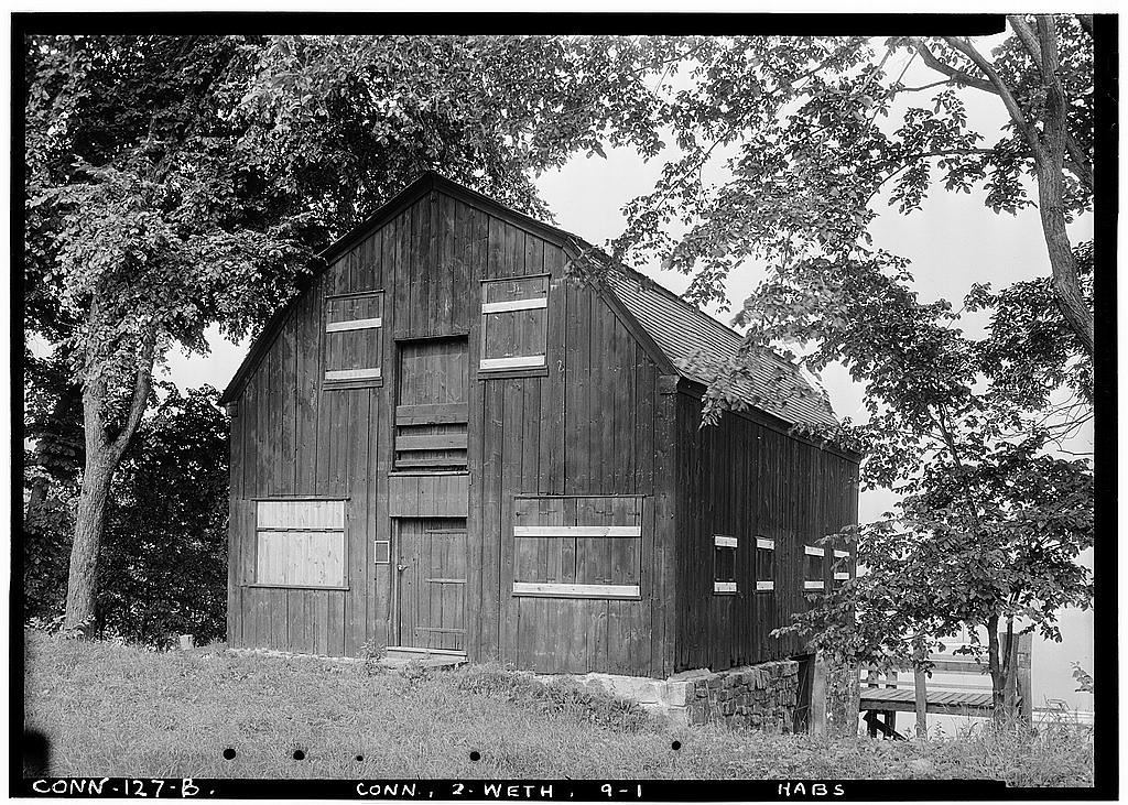 1. Historic American Buildings Survey (Fed.) Stanley P. Mixon, Photographer July 29, 1940 (B) EXTERIOR GENERAL VIEW FROM SHORE (EAST) END - Old Warehouse, Wethersfield, Hartford County, CT