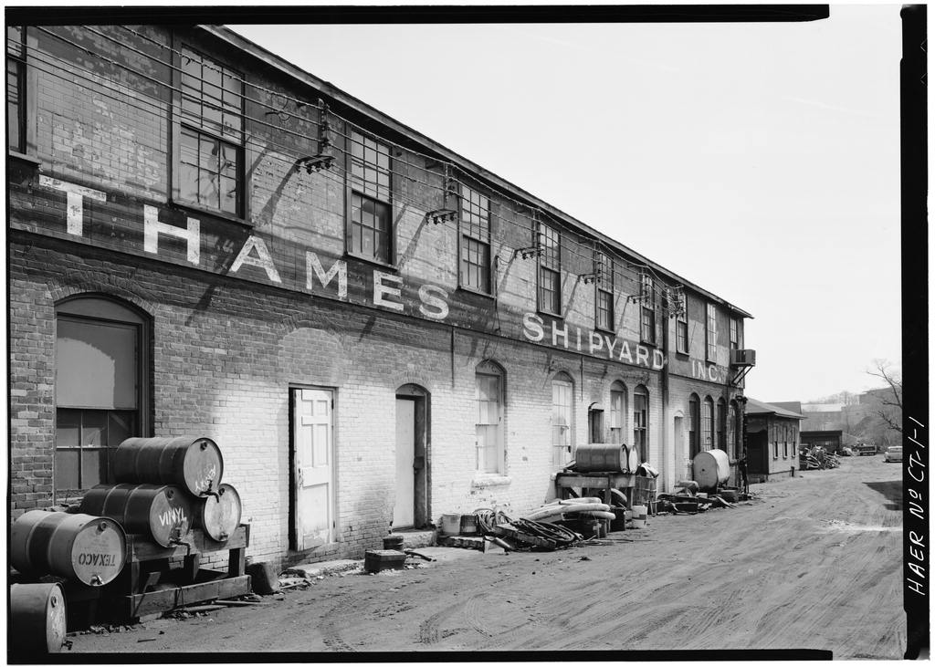 Marine Railway Headhouse and Offices, west side. — Thames Tow Boat Company, Foot of Farnsworth Street, New London, New London County, CT