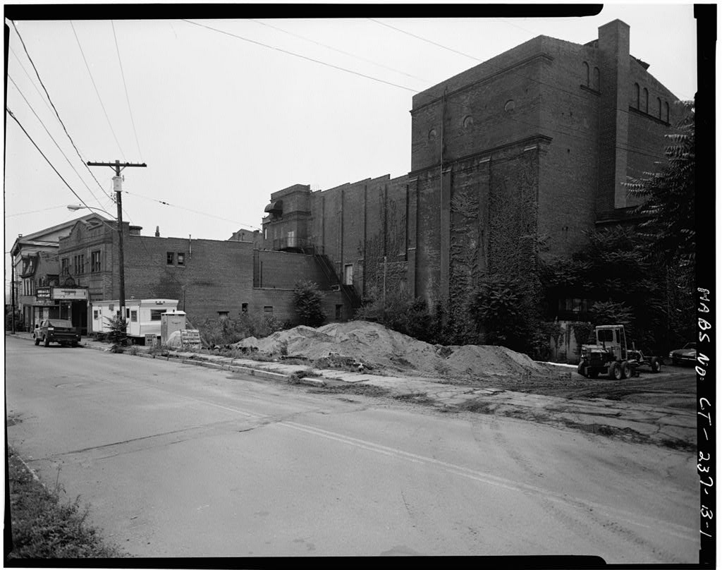 1. EXTERIOR, NORTH ELEVATION - Metro South Historic District, Middlesex Theater, 109-111 College Street, Middletown, Middlesex County, CT
