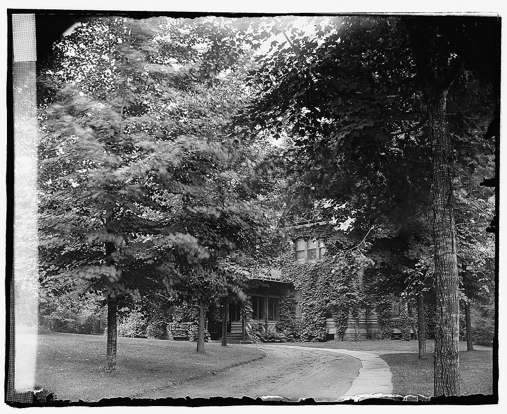 The Hartford house, c.1918–1920