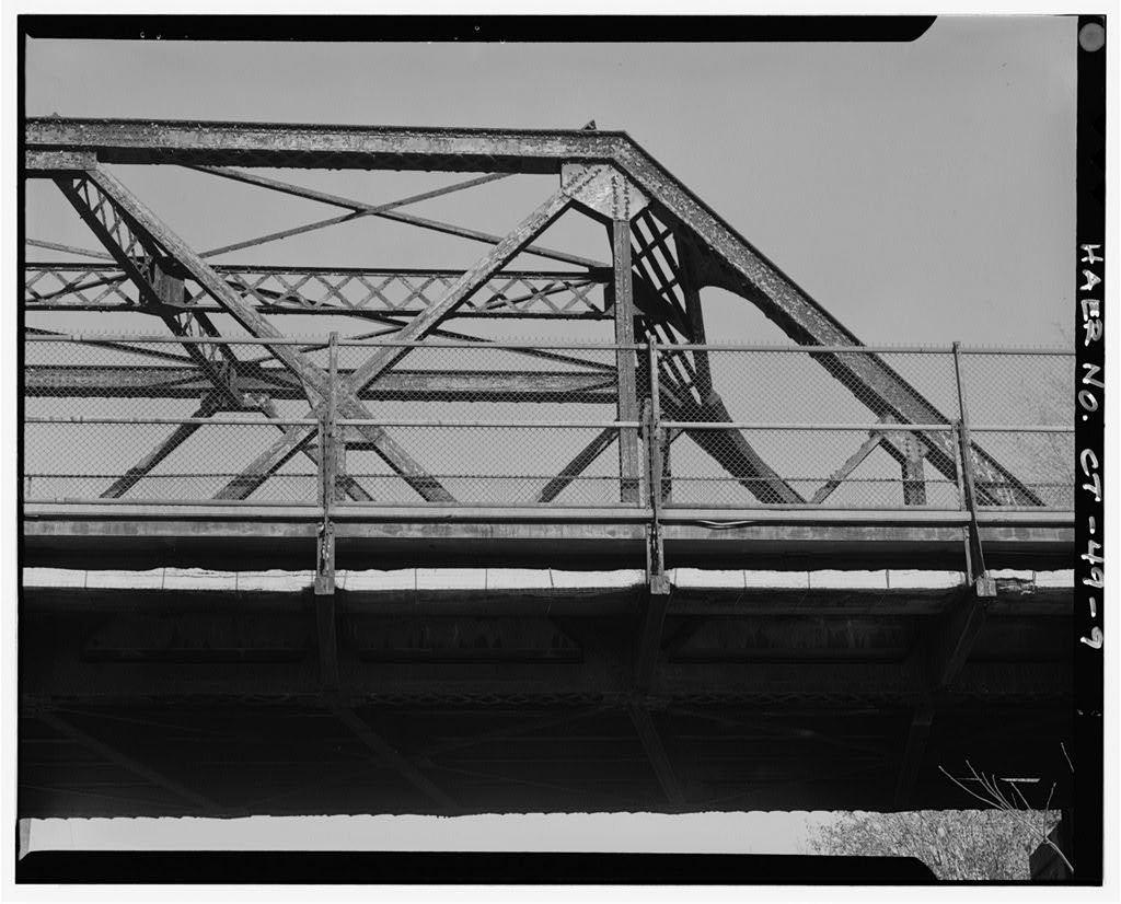 SOUTH ELEVATION (PART) AND FLOOR SYSTEM NEAR EAST ABUTMENT, VIEW NORTHEAST - Walnut Street Railroad Bridge, Walnut…