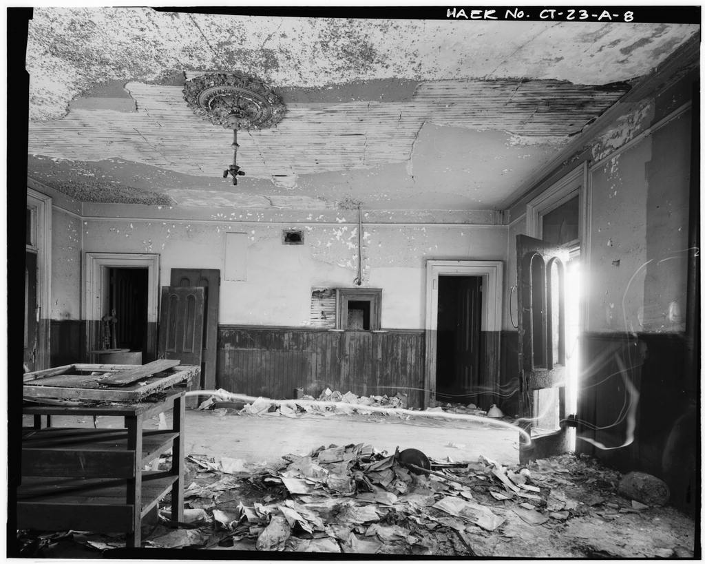 SOUTH (GENTLEMEN'S) WAITING ROOM, NORTH WALL - Hartford & New Haven Railroad, Depot, 35 Central Street, Windsor,…